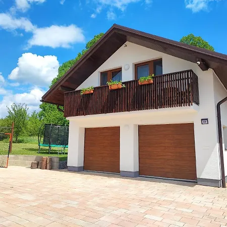 Tisa Apartment